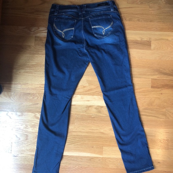 Royal for me  Jeans - Picture 2 of 2